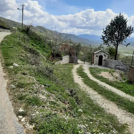 شقة Garufalia